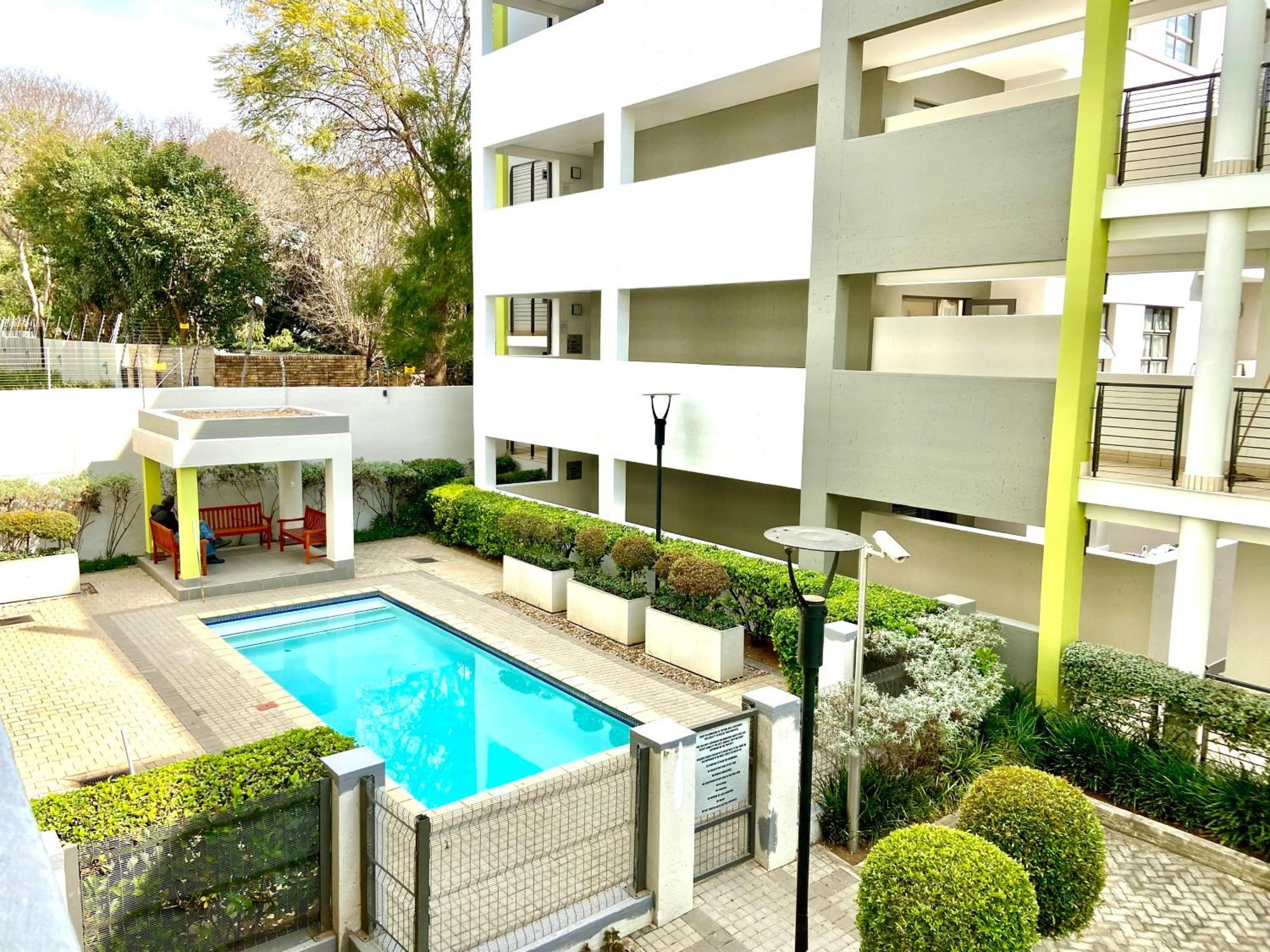 Bb Hers Hendrick Apartment Johannesburg Exterior photo